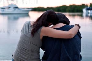 5 راه برای کمک به یک دوست افسرده